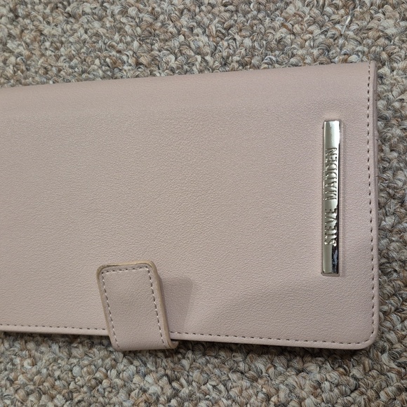 Steve Madden Light Pink Wallet Crossbody Purse EUC - Picture 2 of 10